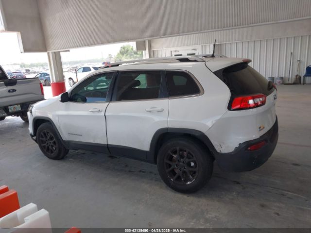 1C4PJMCB5GW296303 Jeep Cherokee Latitude