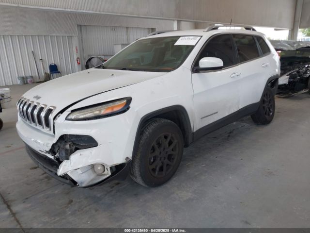1C4PJMCB5GW296303 Jeep Cherokee Latitude