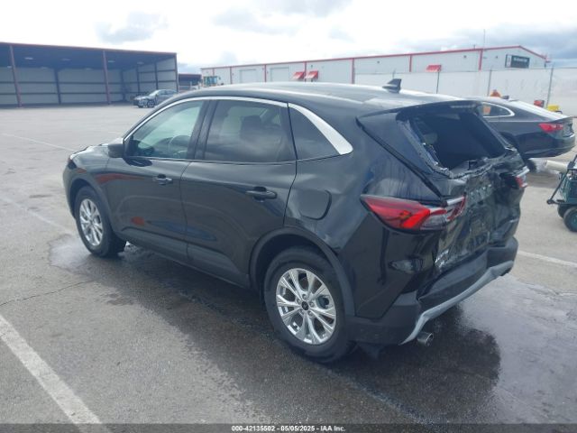 1FMCU9GN9PUB16383 Ford Escape Active