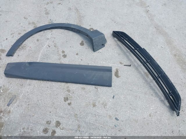 5NMZUDLB3JH066186 Hyundai Santa Fe Sport 2.4l