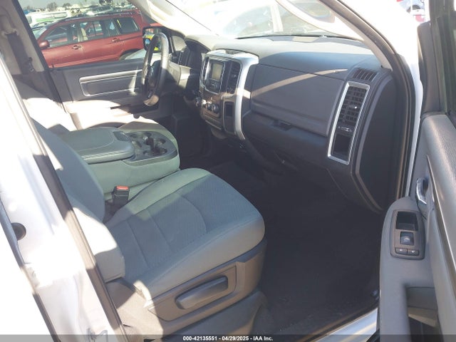 1C6RR7GG5HS583441 RAM 1500 Slt  4x4 6'4 Box
