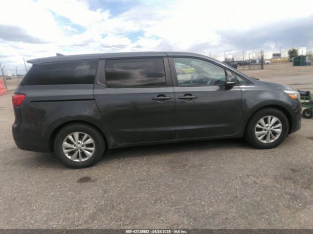 KNDMB5C18H6218659 KIA SEDONA LX
