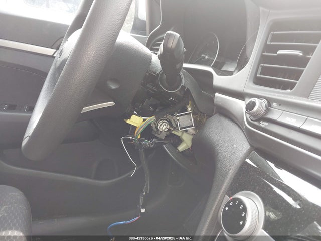 KMHD74LF9KU777191 Hyundai ELANTRA SE