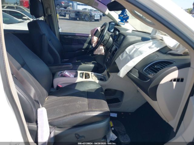 2C4RC1CG9FR547098 Chrysler Town & Country Touring-l
