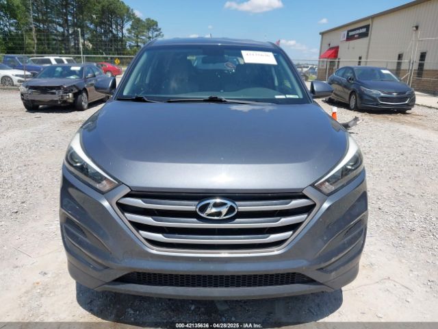 KM8J23A40JU635601 Hyundai TUCSON SE