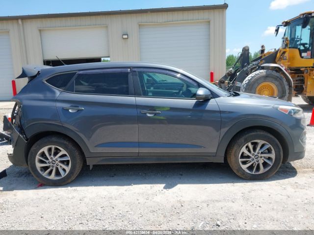 KM8J23A40JU635601 Hyundai TUCSON SE