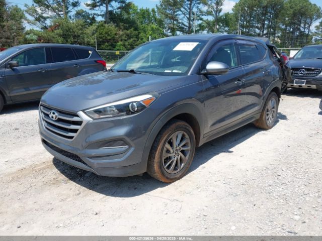 KM8J23A40JU635601 Hyundai TUCSON SE