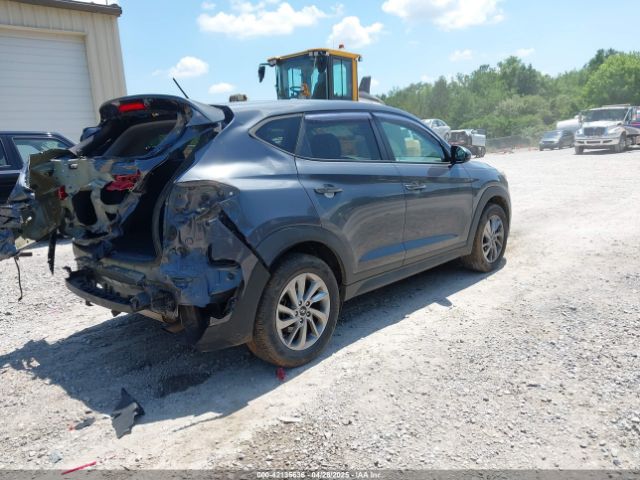 KM8J23A40JU635601 Hyundai TUCSON SE