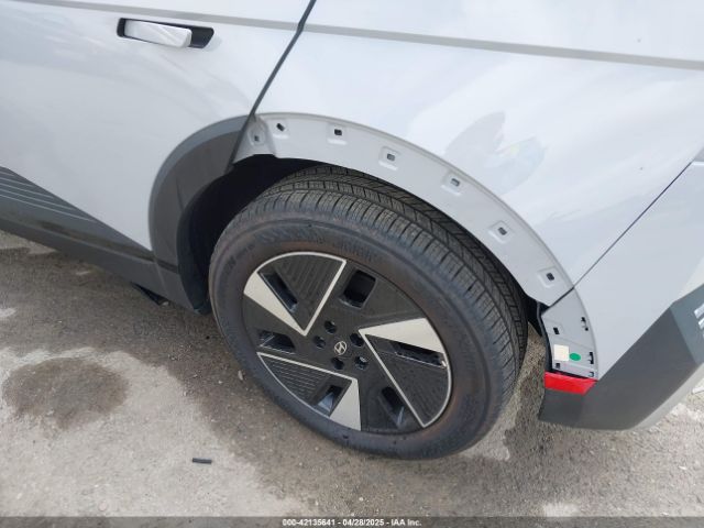 7YAKM4DA8SY002745 Hyundai IONIQ 5 SE
