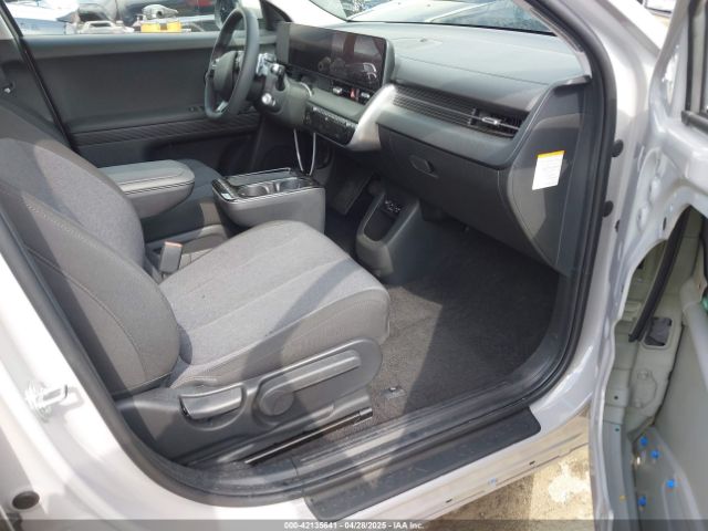 7YAKM4DA8SY002745 Hyundai IONIQ 5 SE