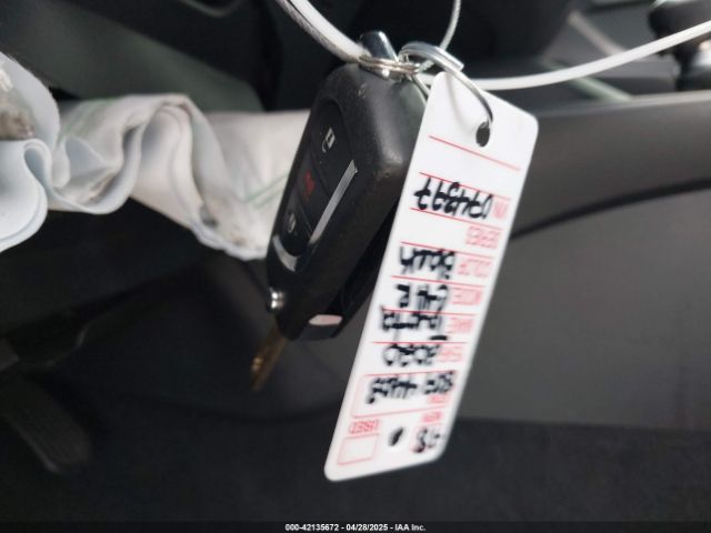 JTNKHMBX1L1074377 Toyota C-HR LE