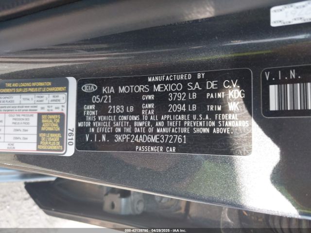 3KPF24AD6ME372761 KIA Forte Lxs