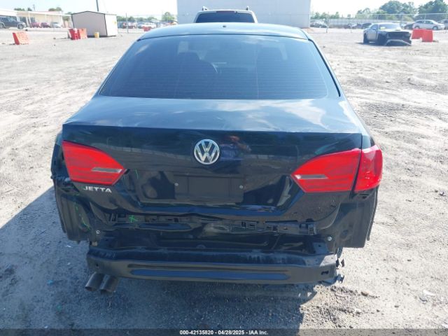 3VW2K7AJXEM367802 Volkswagen Jetta 2.0l S