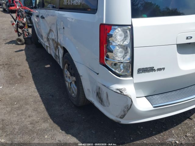 2C4RDGBG5KR797255 Dodge Grand Caravan Se
