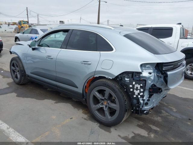 2024 PORSCHE MACAN ELECTRIC WP1AA2XA0RL002544 Photo 2