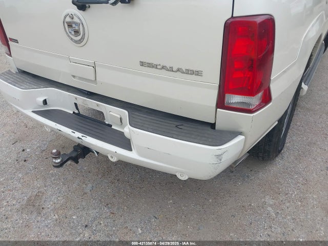 2004 Cadillac Escalade Standard მანქანა იყიდება აუქციონზე, vin: 1GYEK63N74R290761, აუქციონის ნომერი: 42135874