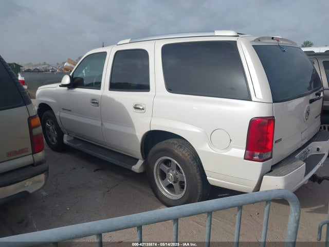2004 Cadillac Escalade Standard მანქანა იყიდება აუქციონზე, vin: 1GYEK63N74R290761, აუქციონის ნომერი: 42135874