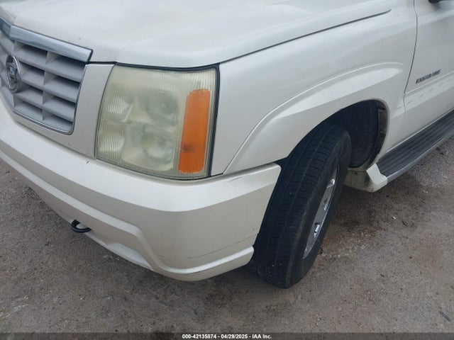 2004 Cadillac Escalade Standard მანქანა იყიდება აუქციონზე, vin: 1GYEK63N74R290761, აუქციონის ნომერი: 42135874