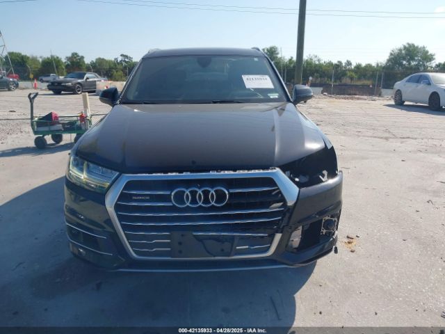 WA1VAAF7XJD010892 Audi Q7 3.0t Premium