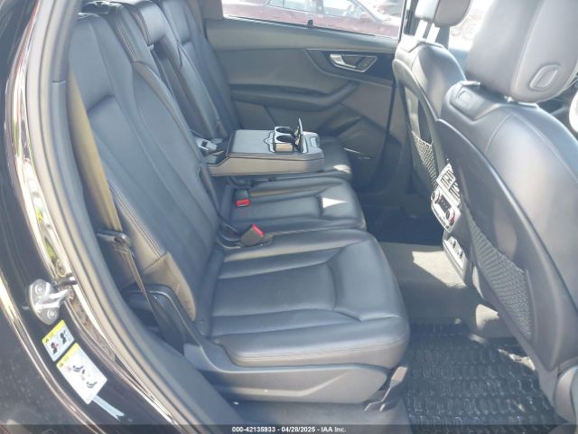 WA1VAAF7XJD010892 Audi Q7 3.0t Premium