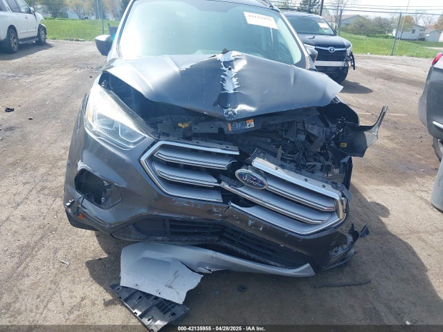 1FMCU0GD0HUE06774 Ford ESCAPE SE