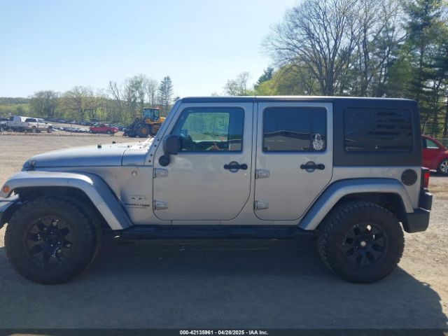 1C4BJWEG3JL864961 Jeep Wrangler Jk Unlimited Sahara