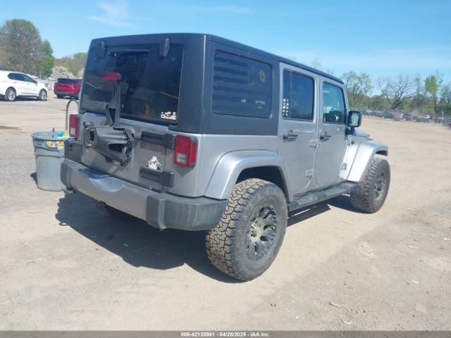 1C4BJWEG3JL864961 Jeep Wrangler Jk Unlimited Sahara
