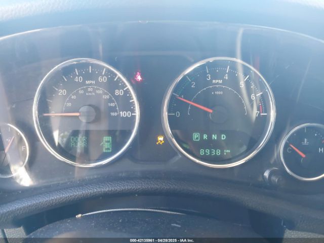 1C4BJWEG3JL864961 Jeep Wrangler Jk Unlimited Sahara