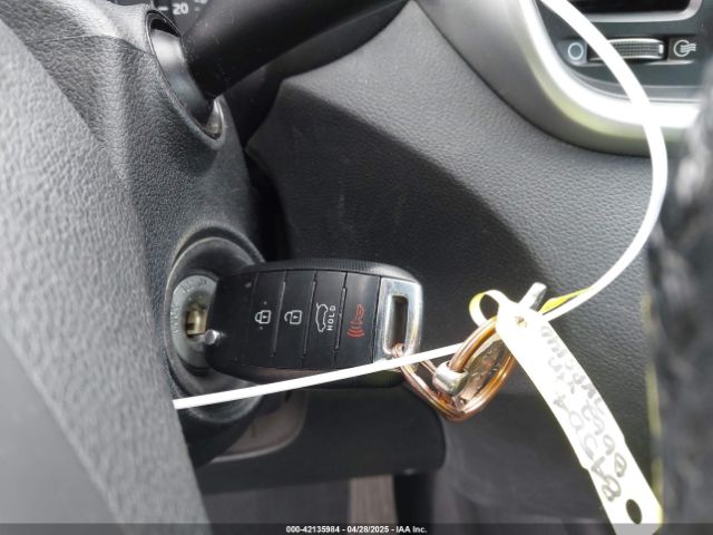 5XYPG4A31HG248662 KIA Sorento 2.4l Lx