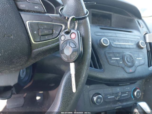 1FADP3F28GL389377 Ford FOCUS SE