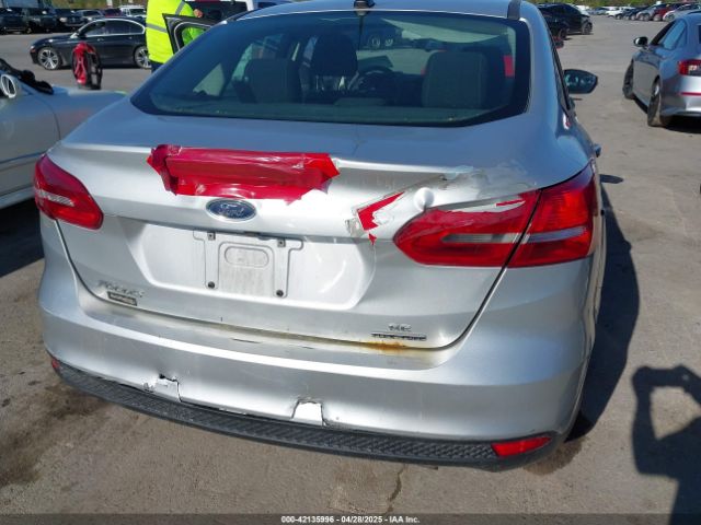 1FADP3F28GL389377 Ford FOCUS SE