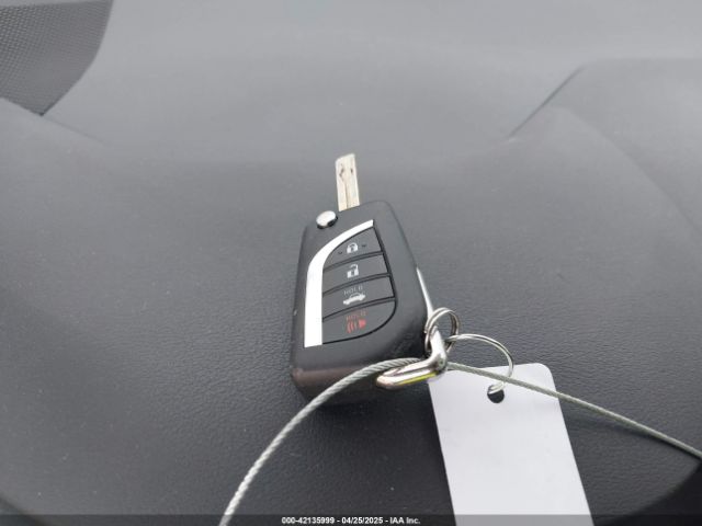 5YFB4MDE4PP055531 Toyota COROLLA LE