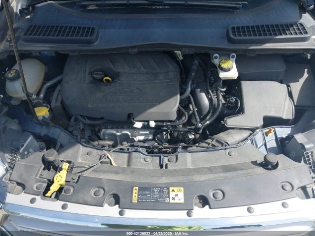 1FMCU9HD8JUB01872 Ford ESCAPE SEL