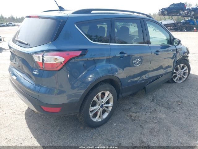 1FMCU9HD8JUB01872 Ford ESCAPE SEL