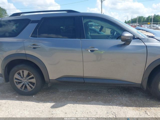 5N1DR3BA6NC208304 Nissan Pathfinder Sv 2wd