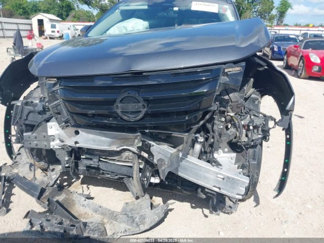 5N1DR3BA6NC208304 Nissan Pathfinder Sv 2wd