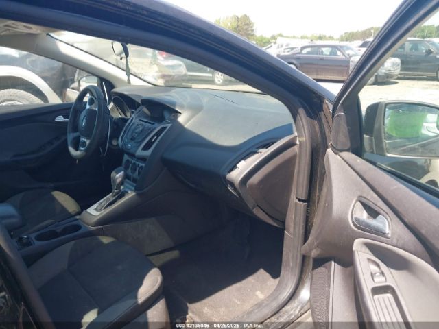 1FADP3F25EL458054 Ford FOCUS SE