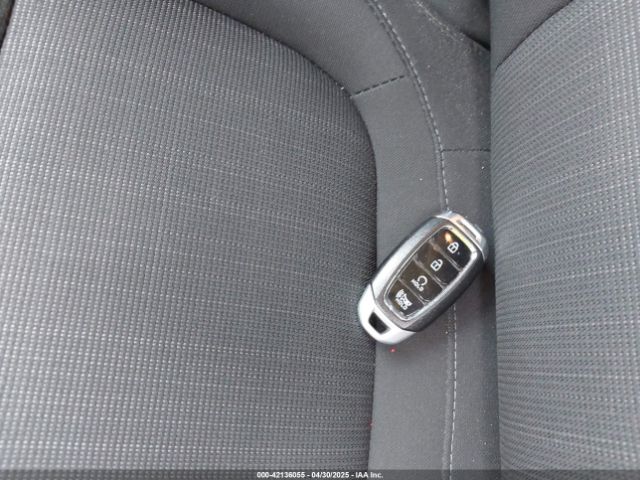 KM8K32AB5PU056221 Hyundai Kona Sel