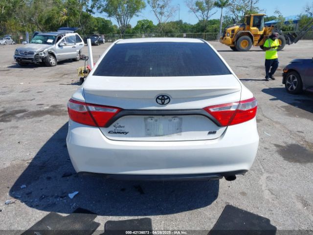 4T1BF1FK1HU328145 Toyota CAMRY SE