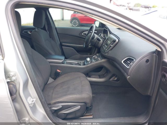 2015 CHRYSLER 200 1C3CCCAB6FN680282 Photo 4