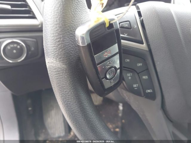 3FA6P0HD3HR273593 Ford FUSION SE