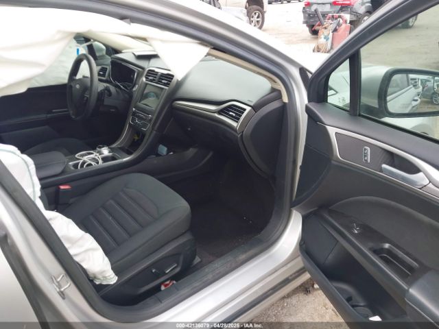 3FA6P0HD3HR273593 Ford FUSION SE