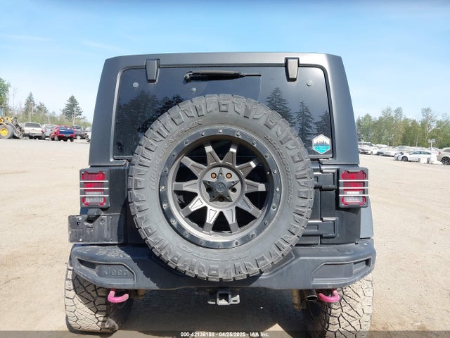 1C4BJWDG9FL750049 Jeep Wrangler Unlimited Sport