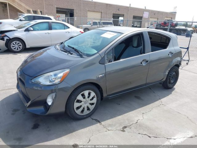 JTDKDTB32G1134020 Toyota Prius C One