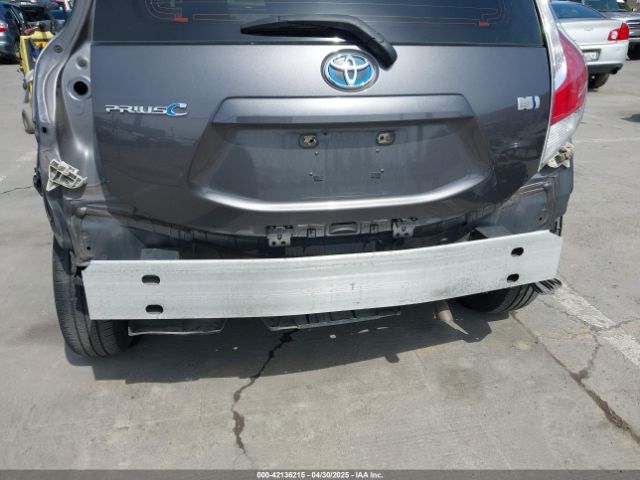 JTDKDTB32G1134020 Toyota Prius C One