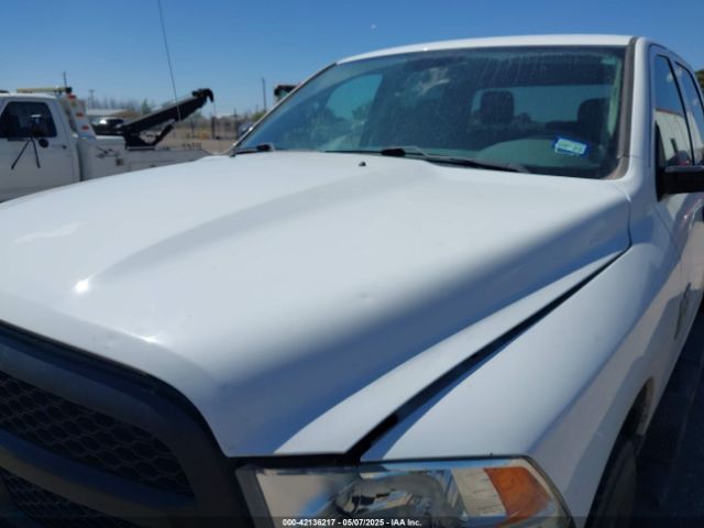 1C6RR7KG6KS580742 RAM 1500 Classic Tradesman  4x4 5'7 Box