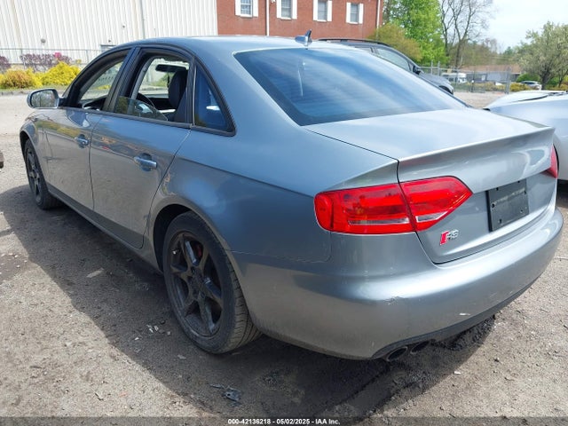 2011 AUDI A4 WAUBFAFLXBA100535 Photo 2