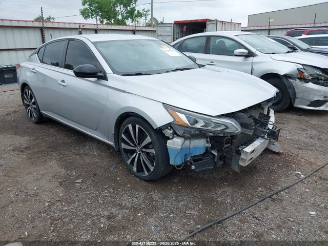 1N4BL4CVXKC104002 Nissan Altima 2.5 Sr