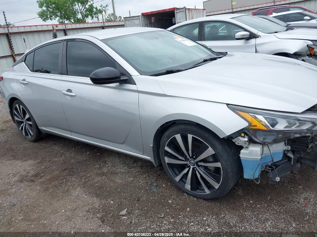 1N4BL4CVXKC104002 Nissan Altima 2.5 Sr
