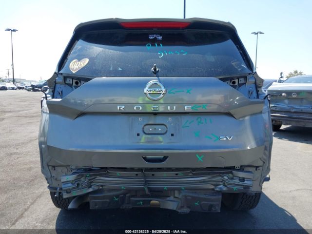 5N1AT3BA0MC821439 Nissan Rogue Sv Fwd